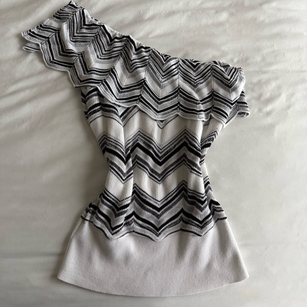 Y2K One Shoulder Ruffle Top